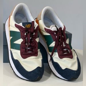 Men’s New Balance sneakers - Size 11